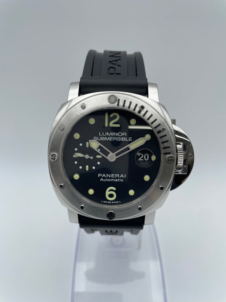 パネライ　ルミノール サブマーシブル