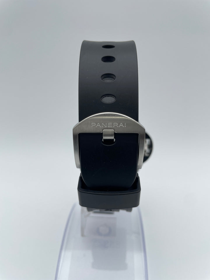 パネライ　ルミノール サブマーシブル