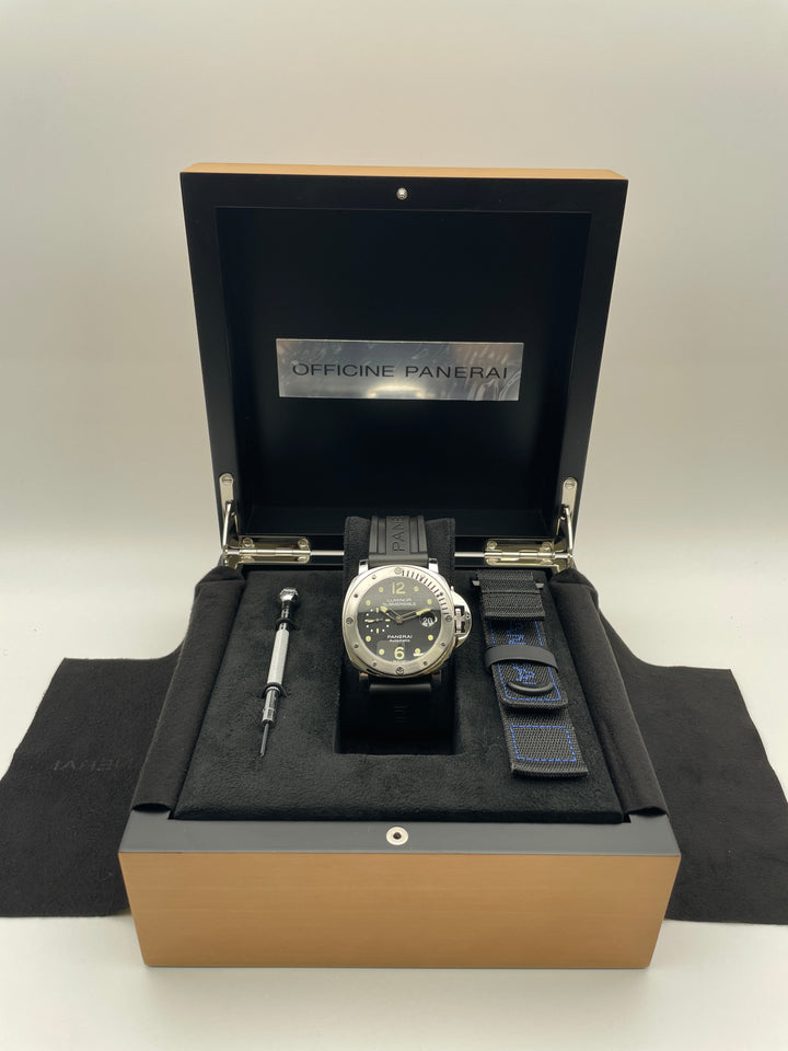 パネライ　ルミノール サブマーシブル