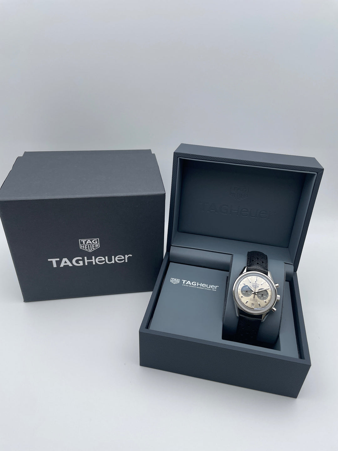 タグホイヤー カレラ キャリバー18クロノグラフ テレメーターグラスボックス