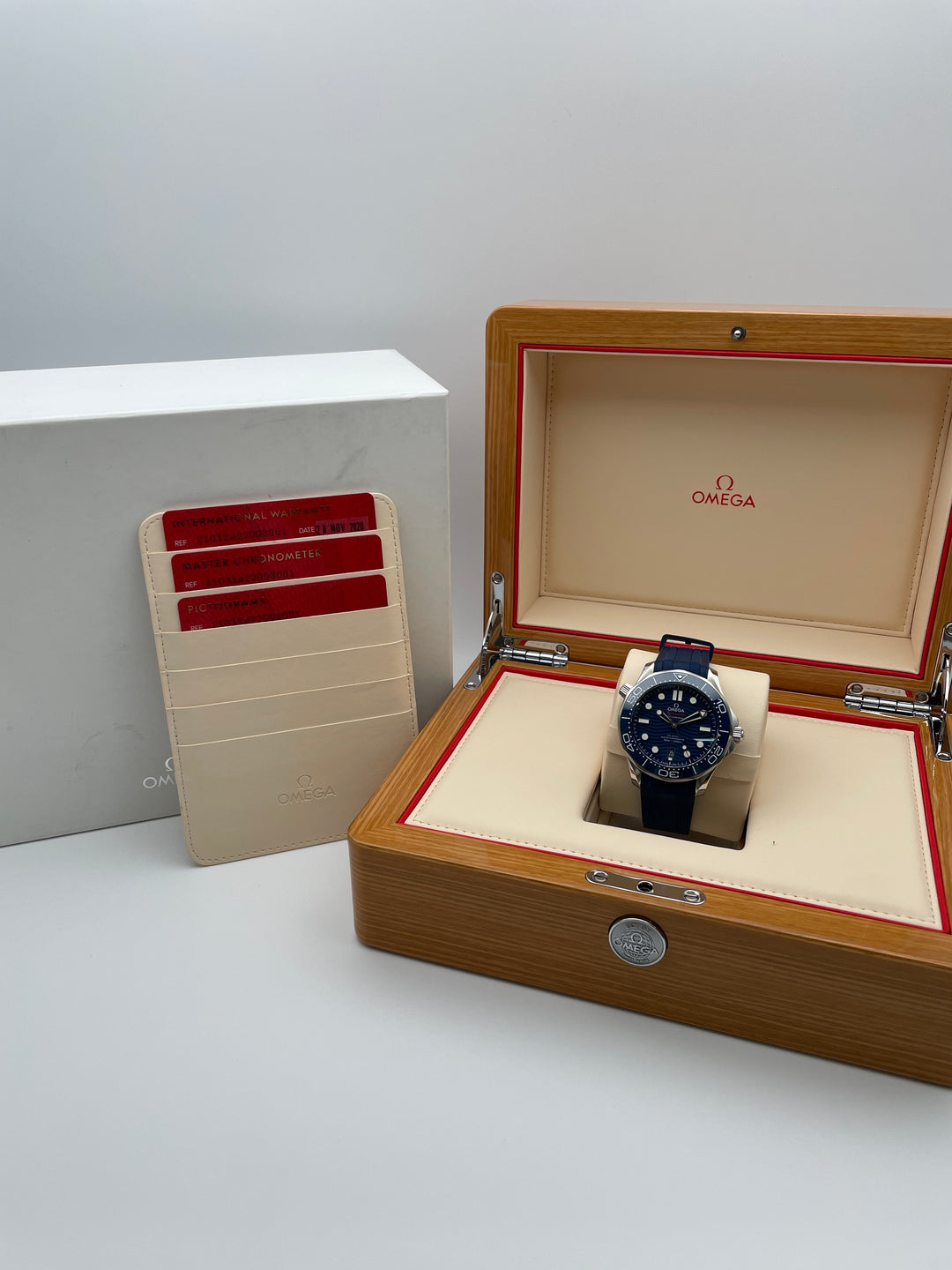 シーマスター　ダイバー300M　Seamaster Diver 300M