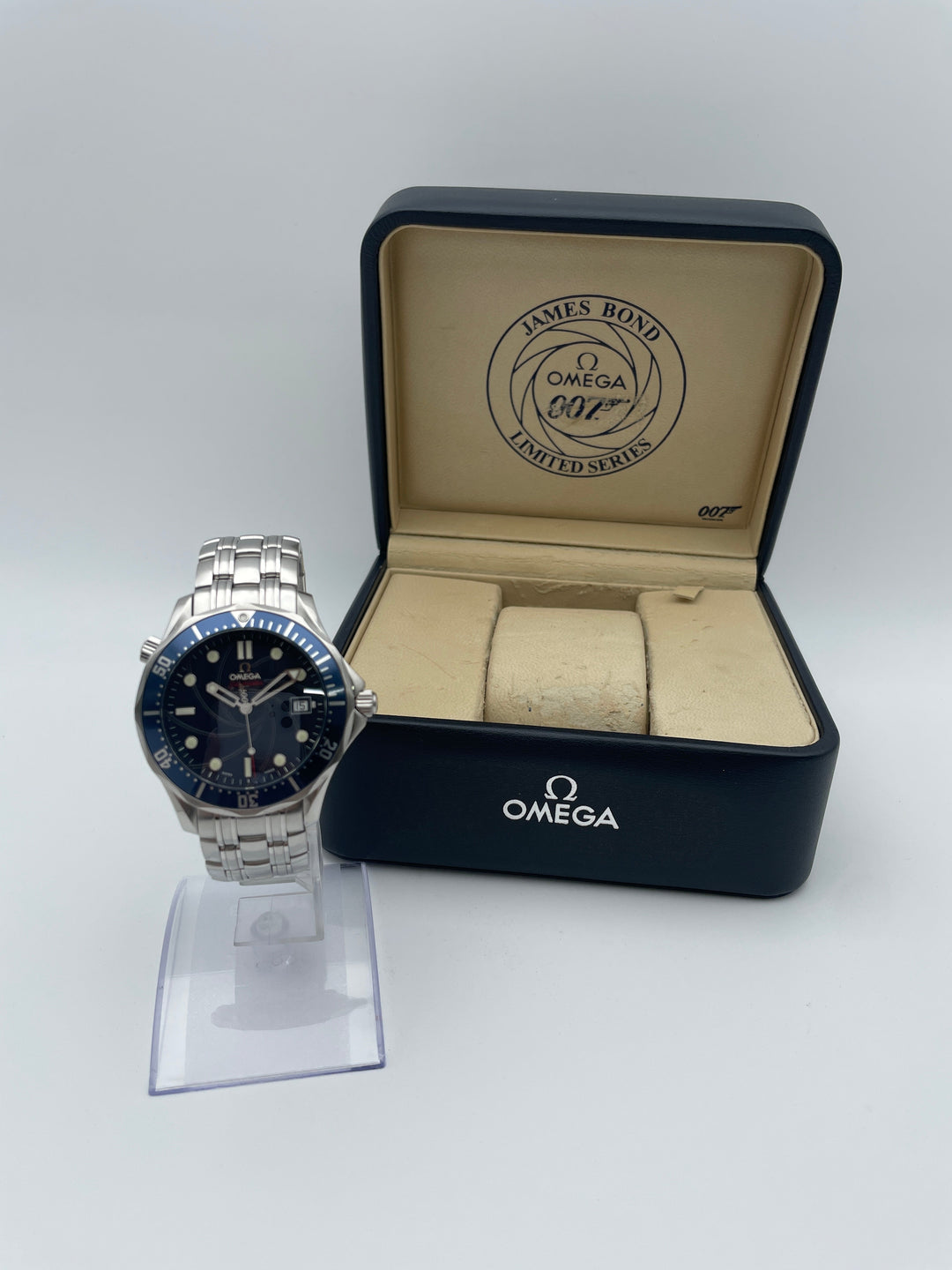 シーマスター 300 コーアクシャル 007 ジェームズボンド